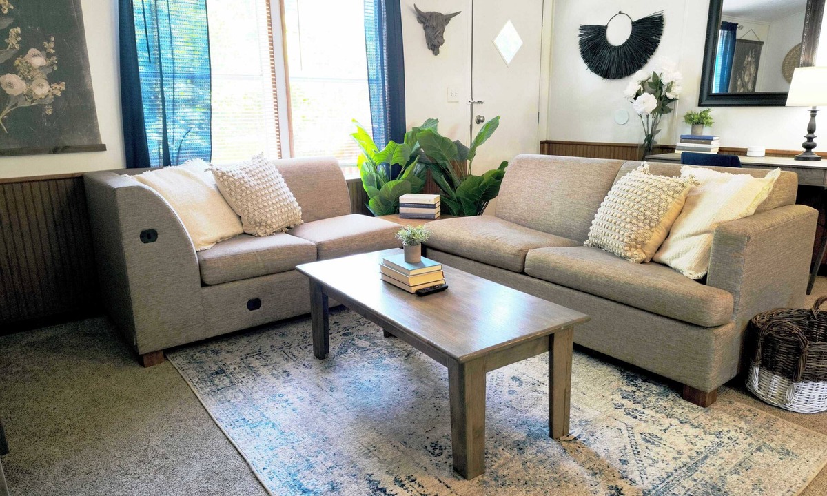 West Columbia House | Mins to Downtown & Working Desk - Gamecock Roost