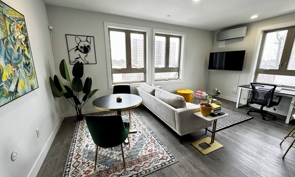 Guttenberg Condo | Modern 1-bedroom condo close to New York City