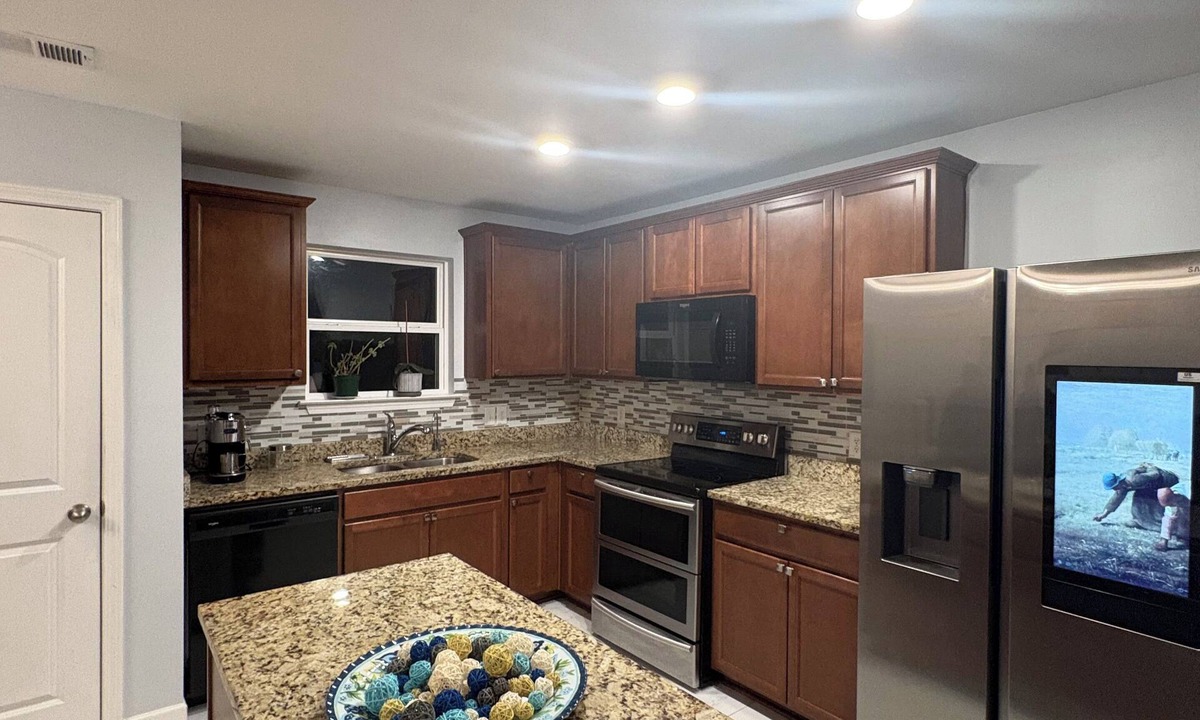 Murfreesboro House | Modern, spacious and comfortable home in Murfreesboro near Nashville.
