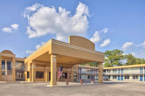 Effingham Hotel | Motel 6 Effingham, IL