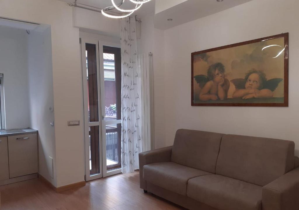 Gorla Apartment | n&ghomesweethome RaffaelloElegante appartamento ideale casa vacanze affari