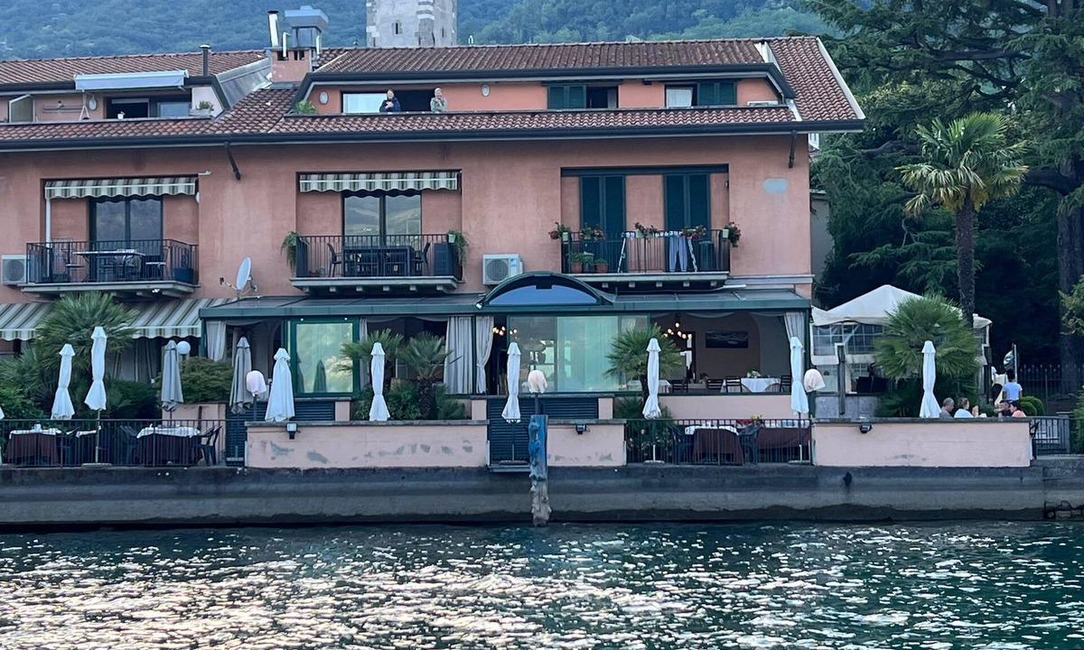 Lovere Apartment | New and elegant apartment directly overlooking the lake:wonderful view