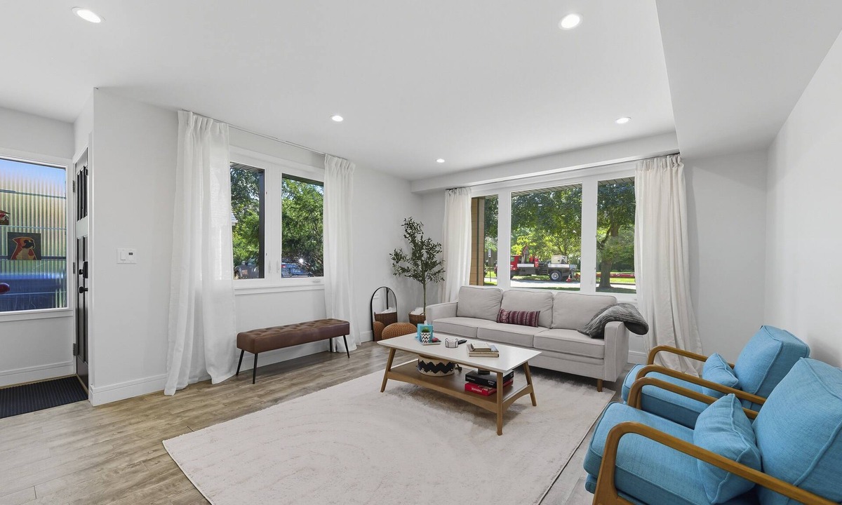 Evanston House | NEW! Bright Modern 3Bed 2.5Bath Evanston Home w/Parking by AllSet Turnover