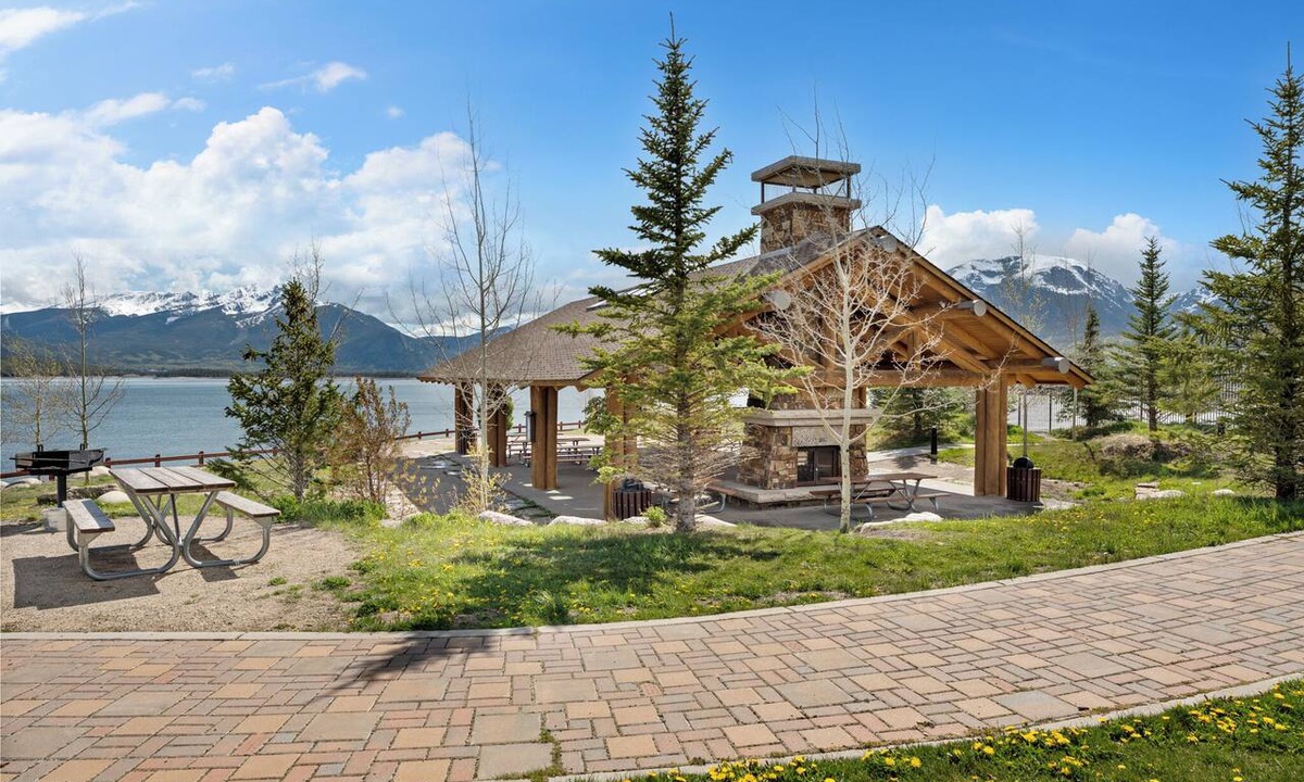 Wildernest Condo | New Lamartine Condos Building 2 Unit #2533 by Summit County Mountain Retreats