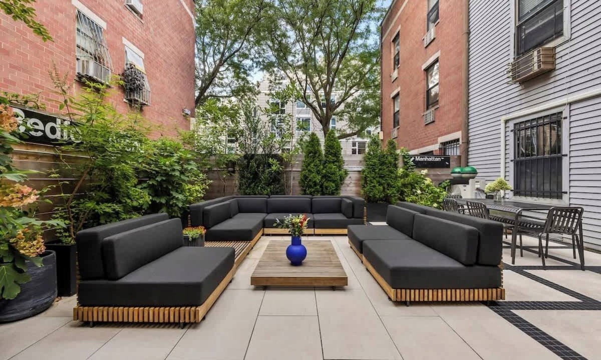 Williamsburg Condo | NEW: Prime Williamsburg Luxe Condo & Huge Backyard
