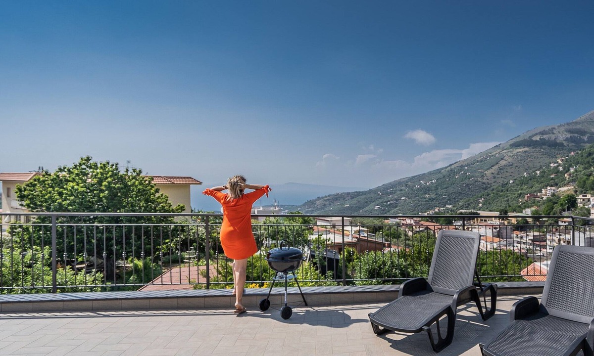 Moiano Apartment | Newly refurbished apartment with a private panoramic terrace near Sorrento