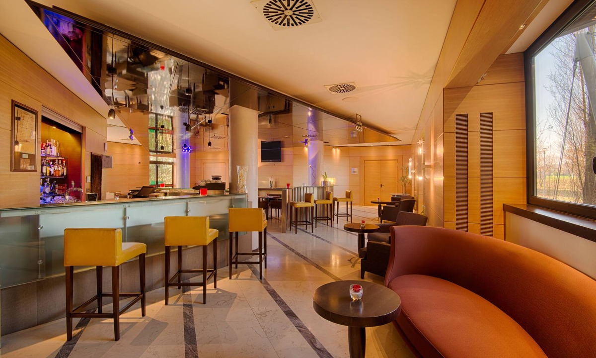 Villanova Hotel | NH Bologna Villanova