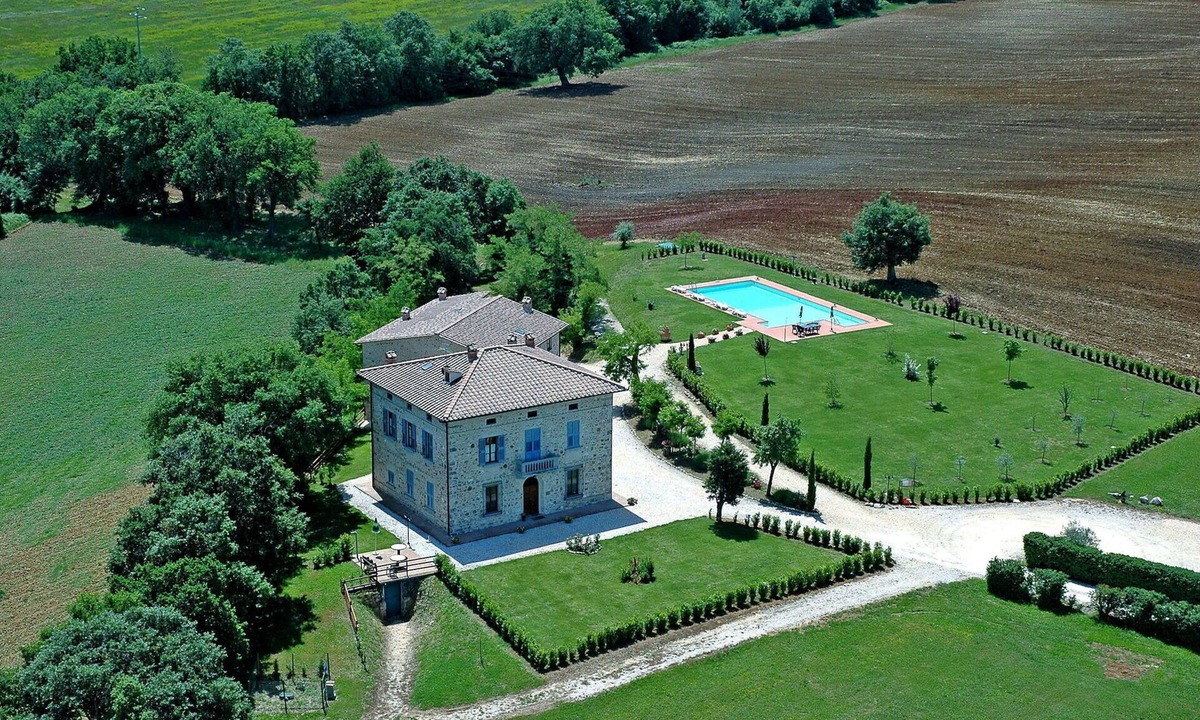 Casole d'Elsa House | Nice apartment in villa for 4 guests with pool, WIFI, TV, patio and panoramic view