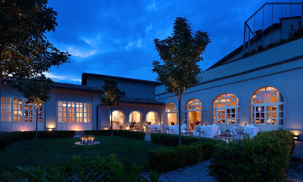 Casali di Serravalle Hotel | Palazzo Seneca