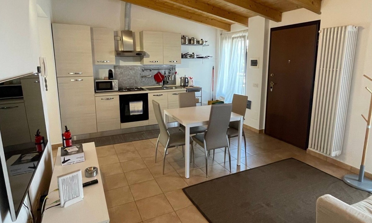La Fontana Apartment | Panoramic Apartment in Isola - Milan