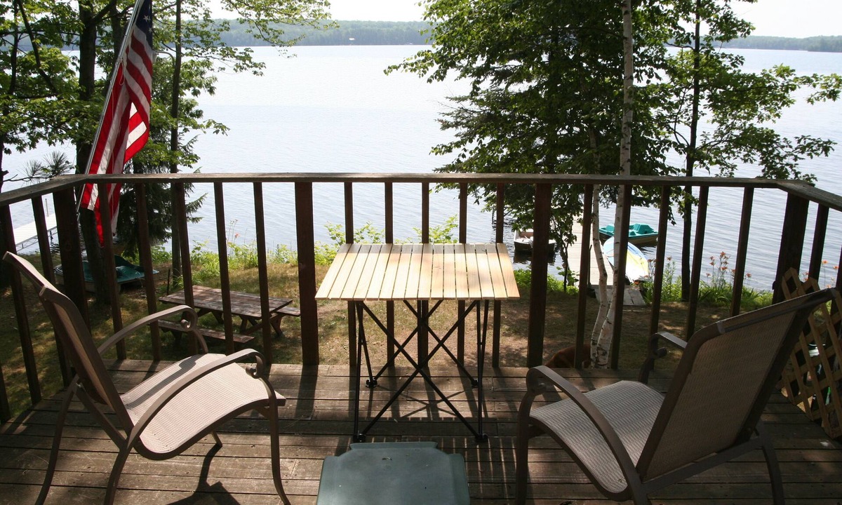 Pickerel Cabin | Peaceful 4 Bedroom Cabin on Pickerel Lake!