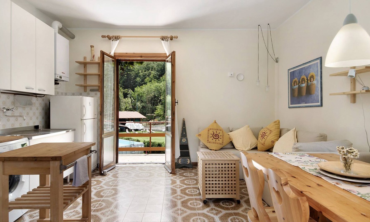 Borzonasca Apartment | Pet-Friendly Apartment with Mountain View, Shared Pool & Wi-Fi