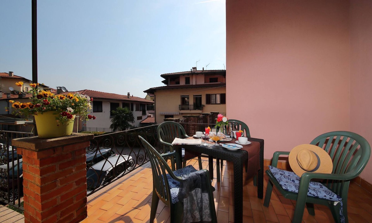 Baveno Apartment | Petalo Bianco 100m from lake, Baveno, Italy