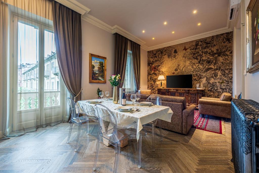 Alba Apartment | Plaza View Luxury Apartment, Alba