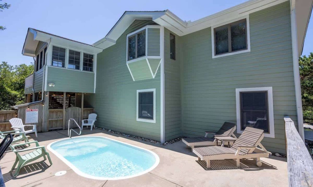 Ocean Sands House | Pool, Hot Tub, Quick Walk to the Beach, EV Charger