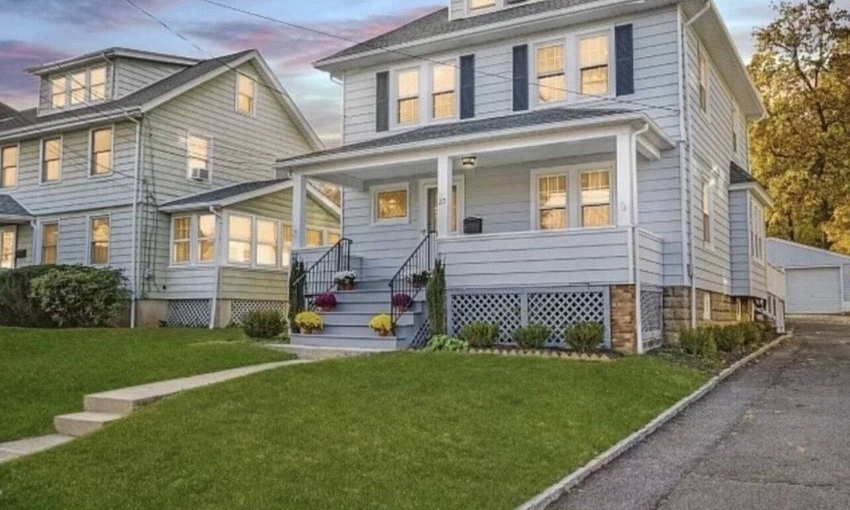 Summit House | Private bedroom in second floor with a share bathroom in a family home.