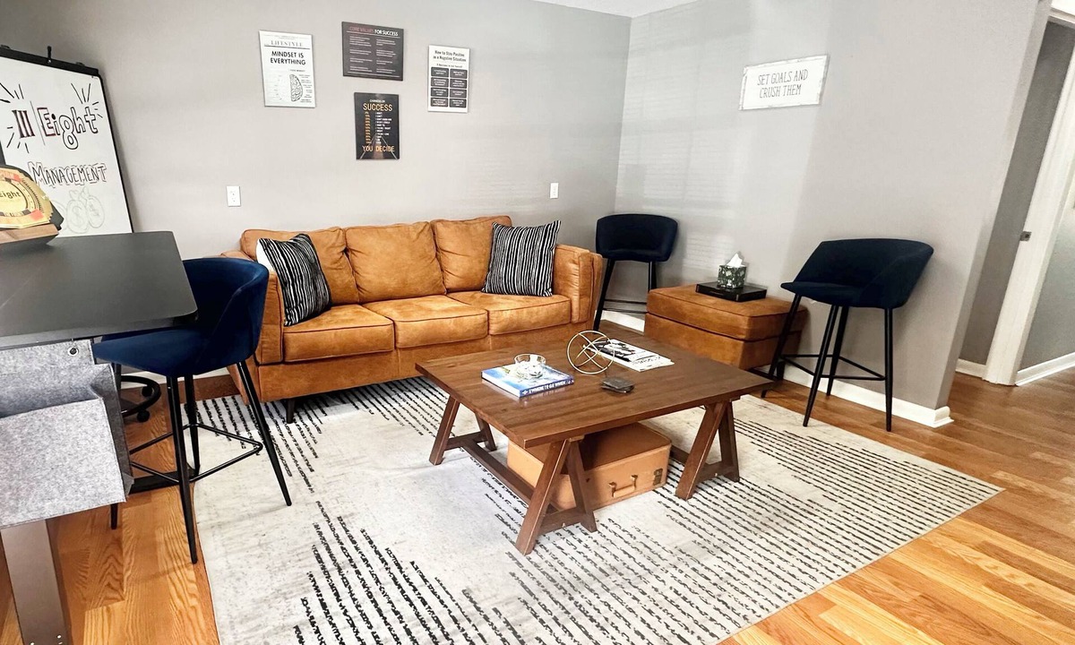 Fort King District House | Private Office Rental - Ocala - Meetings, Content, Teams