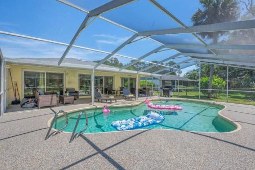 Palm Harbor House | Private Pool Home | Golf Views, 5 Min to Beach