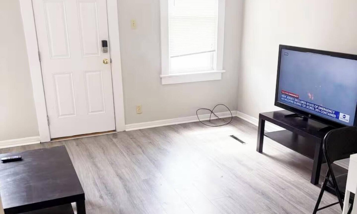 Chambersville Apartment | Quiet apt in Creekside, 10 min from downtown Indiana