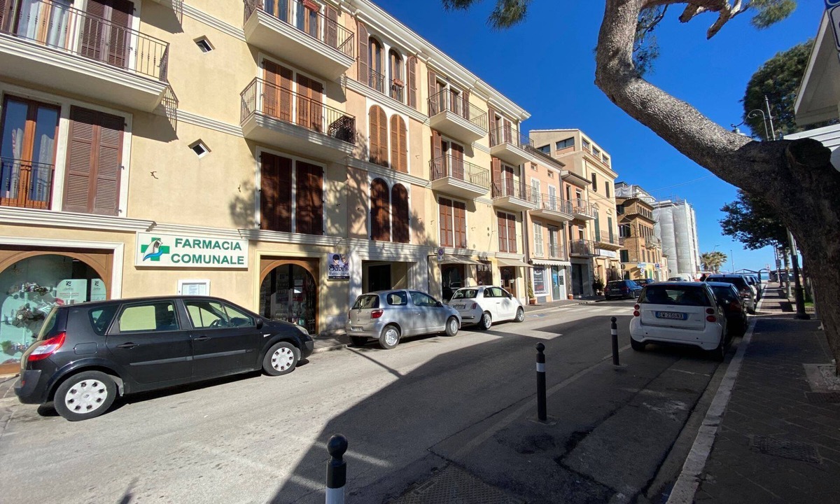 Villa Musone Apartment | Ref 96 Summer Rental – Central two bedroom apartment with two bathrooms