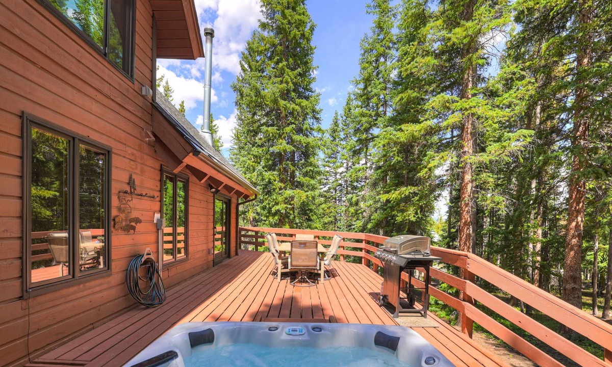 Breckenridge Heights House | Rendezvous Chalet - Hot Tub, Views & Family Ready