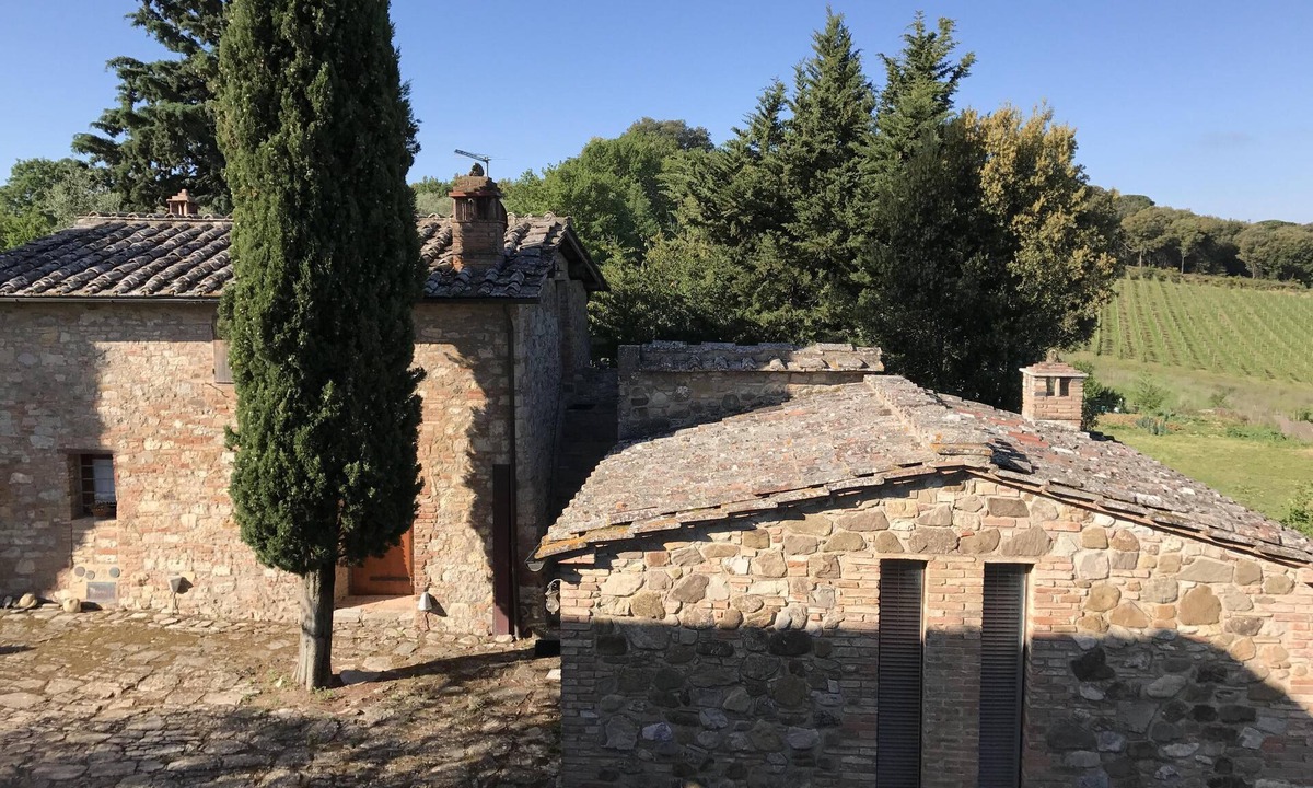 Bossi Villa | Renovated fine detached villa with fireplace and air conditioning.