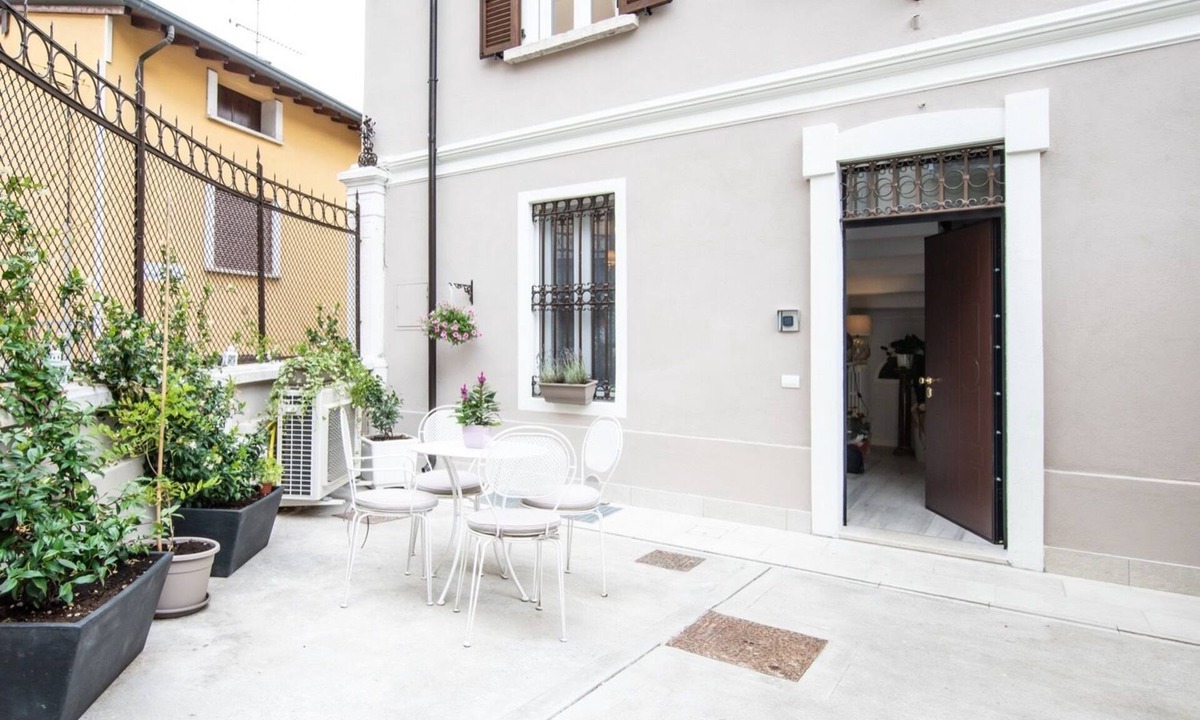 Desenzano del Garda Bed & Breakfast | Residenza Elisa