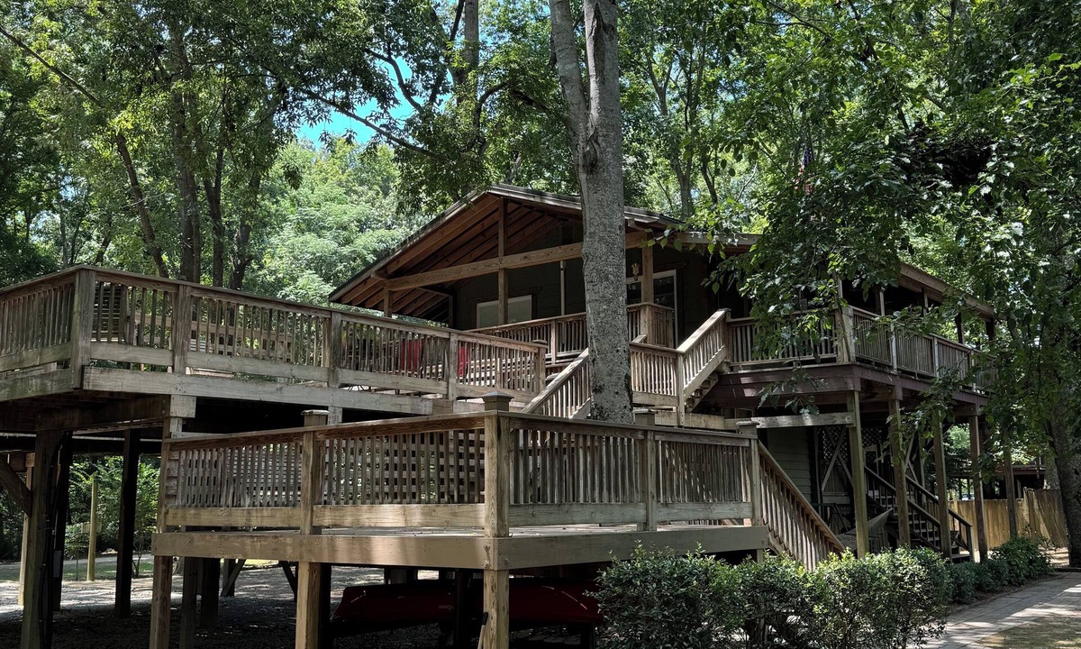 Elizabethtown Cabin | RivahGetaway. Your Perfect Waterfront Retreat on Cape Fear River/Pet Friendly