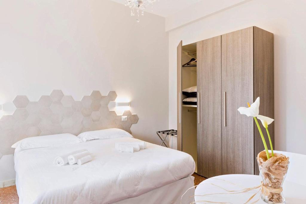 Quartiere XXVIII Monte Sacro Alto Bed & Breakfast | Roma Talenti Fucini B&B