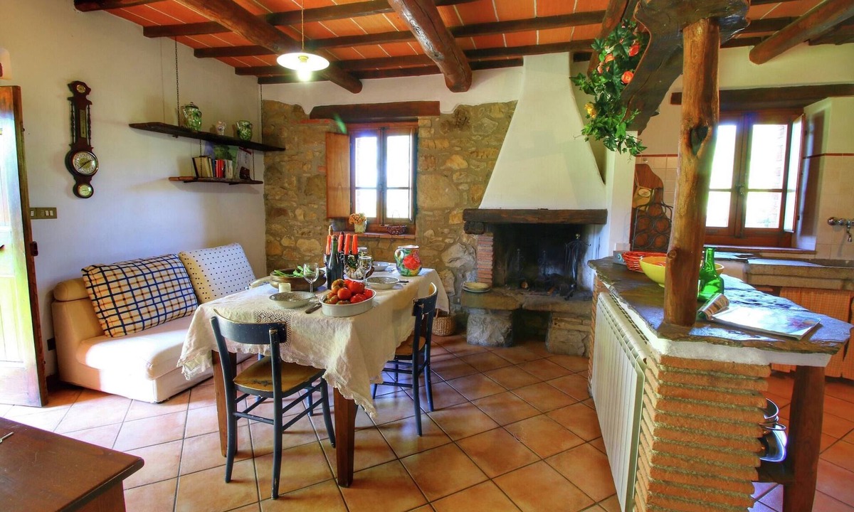 Ortignano Raggiolo House | Rustic Holiday Home, Ortignano