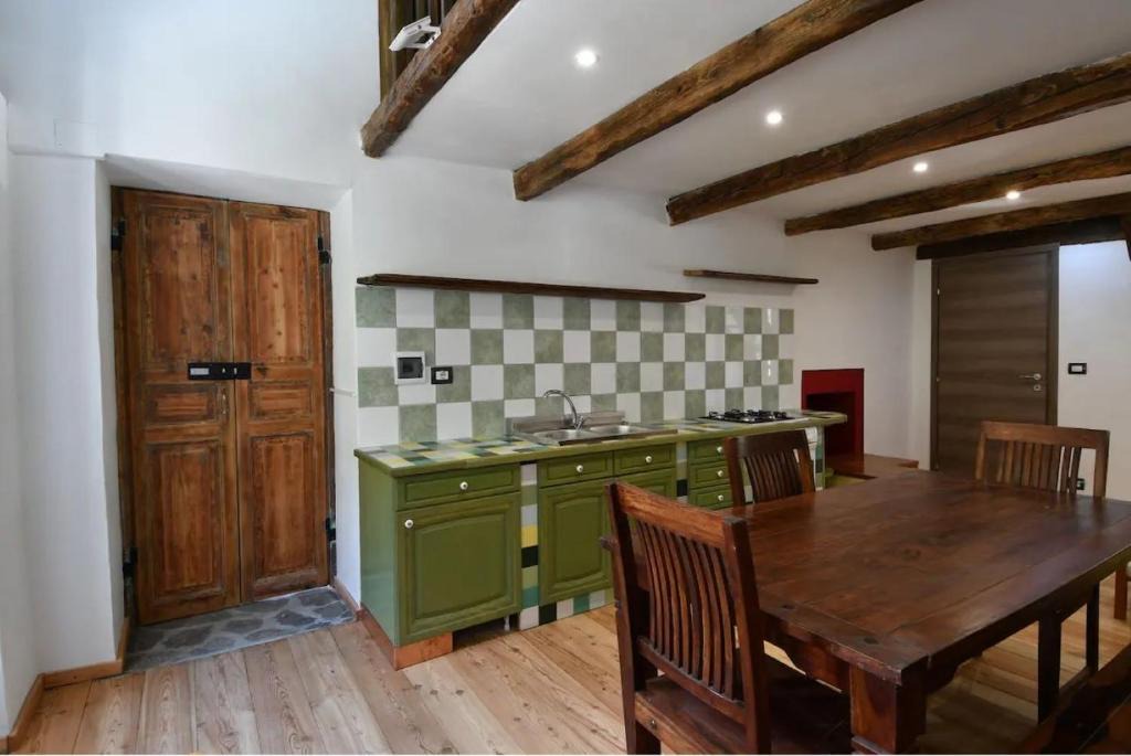 Ronco Canavese Apartment | Rustico nel Parco Nazionale