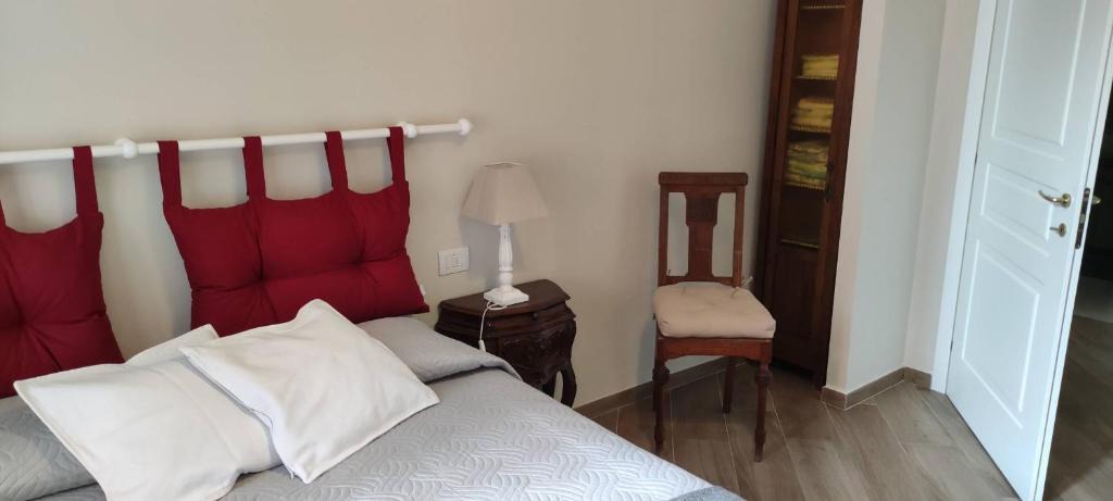 Carignano Apartment | San Giacomo home