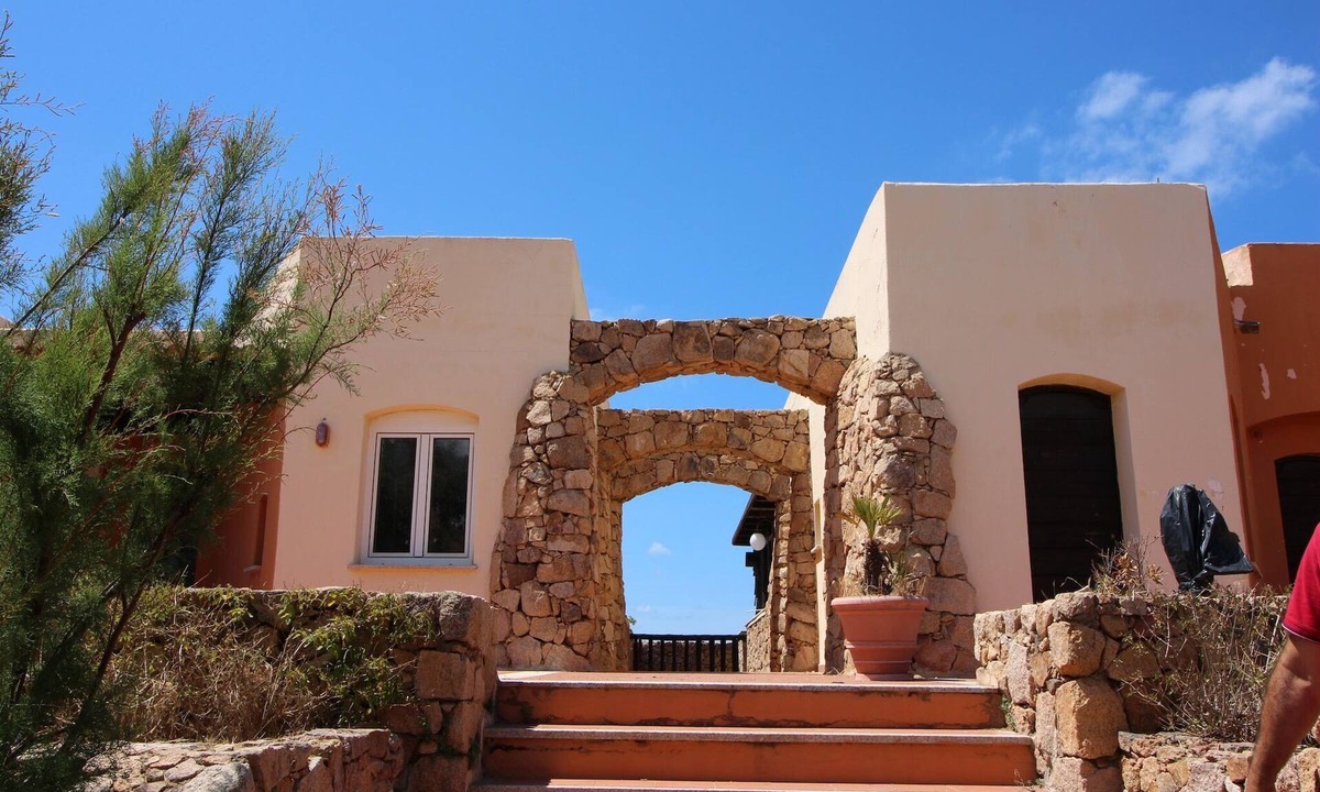 Canneddi House | Sardinian Seaside Holiday Home
