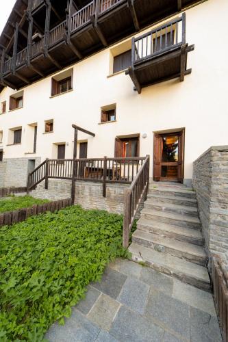 Grangesises Apartment | Sestriere Ski Base, Navetta GRATIS, Parcheggio Privato