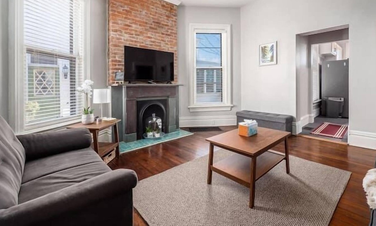 Short North House | Short North - Apt 53 -- BEAUTIFUL 2BR SHORT NORTH APARTMENT l FR