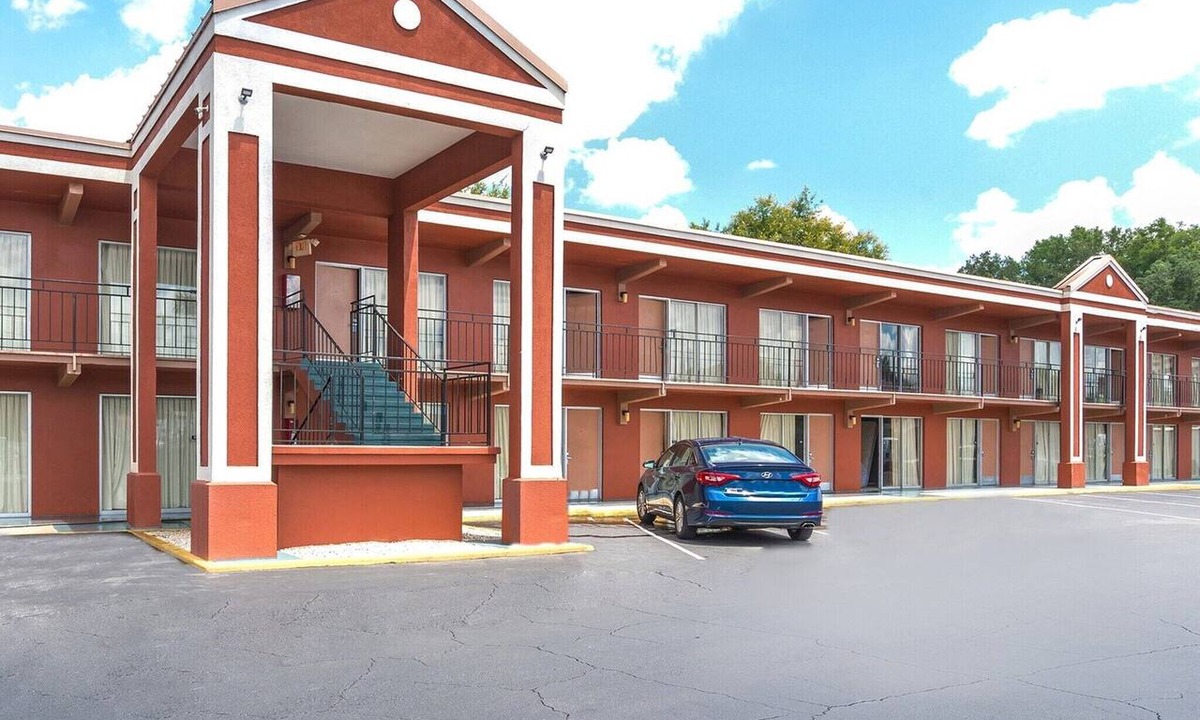 Silver Springs Apartment | Silver Springs FL|2 Queen Bed
