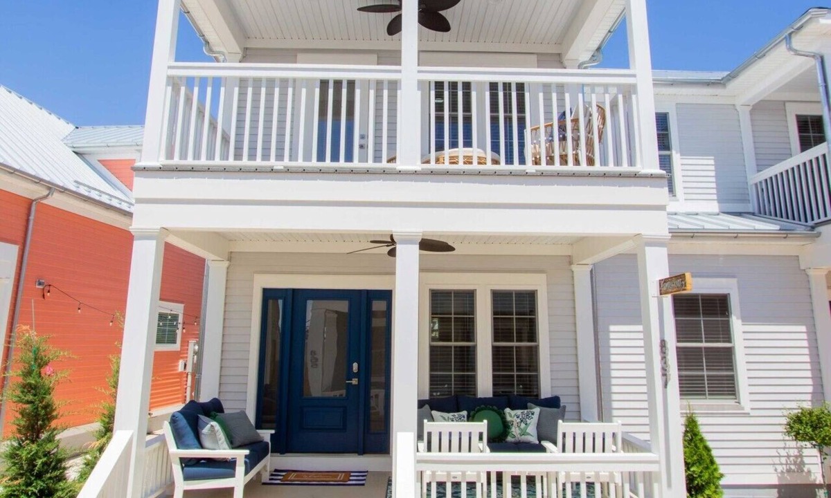 Celina House | Simply Knot: Lakeside 3 Bed/3.5 Bath Cottage w/Rec Room!