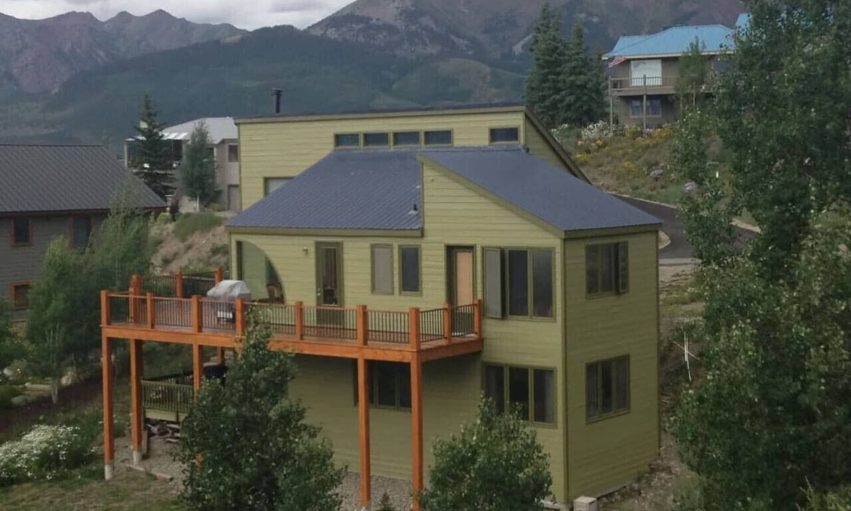 Mount Crested Butte House | Sleeps 14, 3 bedroom home, large private deck, on