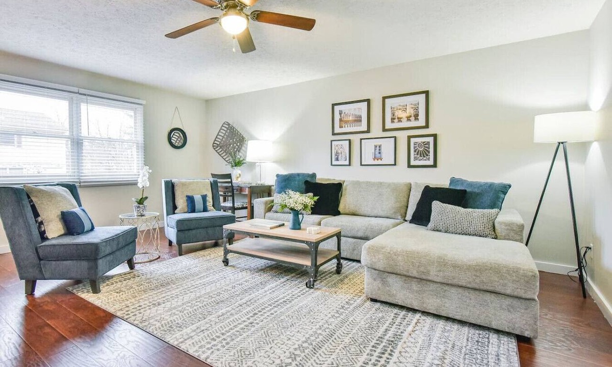 Bloomington Condo | Spacious 3BR Condo | Walk to IU