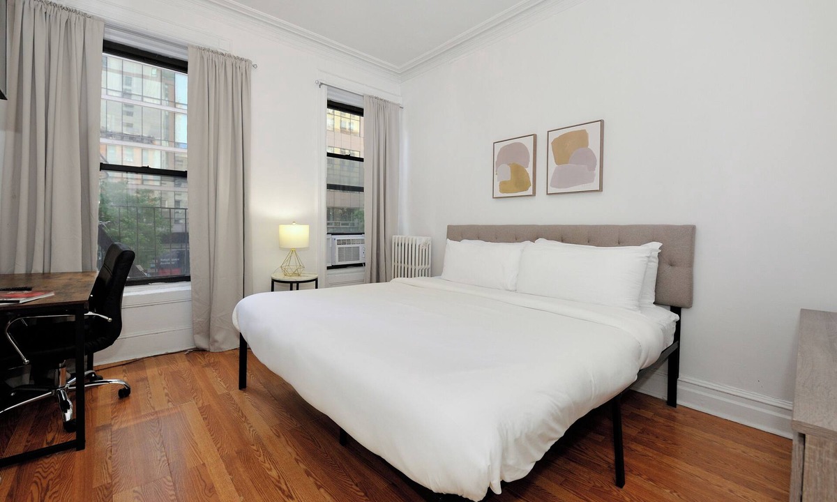 Rose Hill Apartment | Spacious 4-BDS apt in Gramercy with AC, WiFi. Perfect for couples or families!