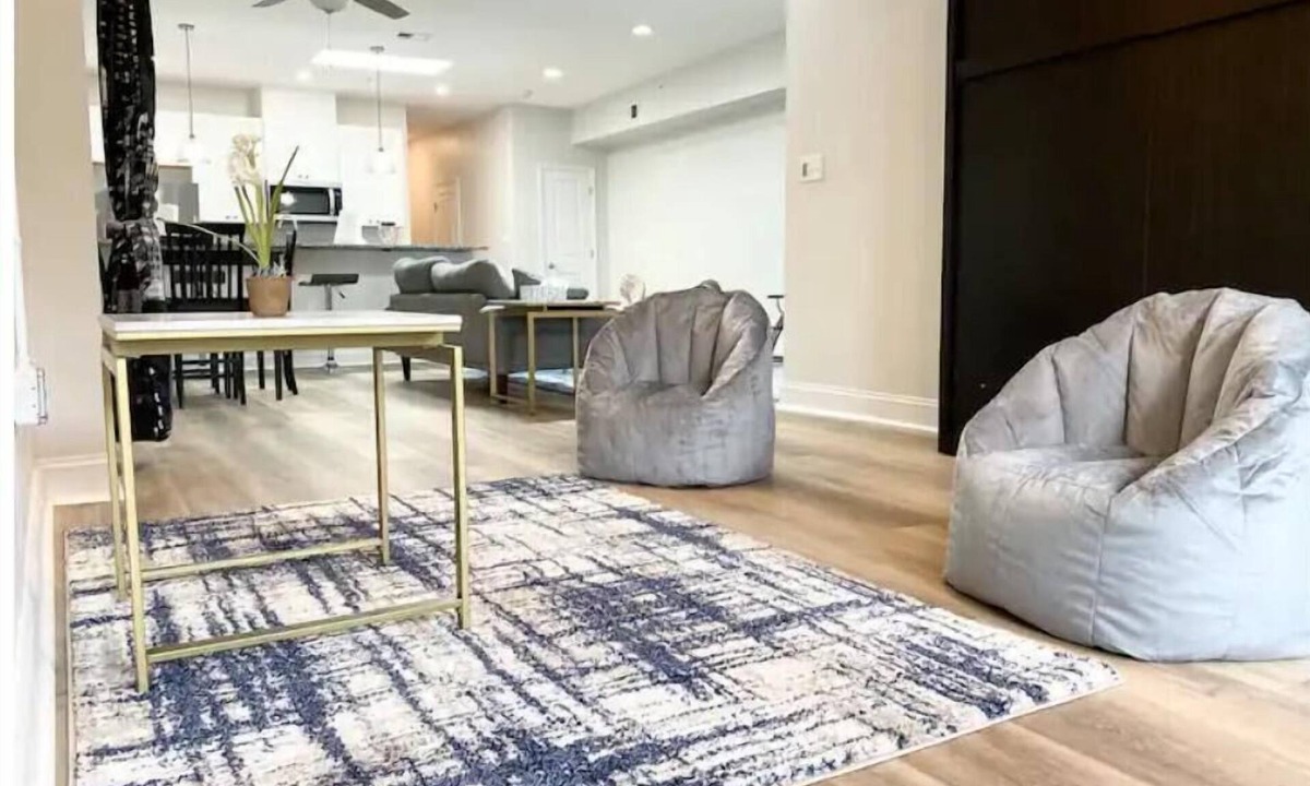 Downtown Baltimore Apartment | Spacious-Skylight Loft Inner Harbor Downtown