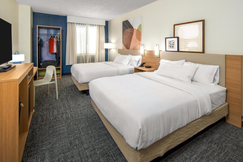 Clifton Hotel | Spark by Hilton Clifton