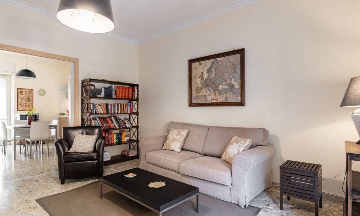 Borgo-Sanzio Apartment | Stadium &Villa Bellini Big APT with Terrace x5