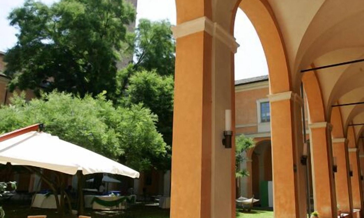 Reggio nell'Emilia Hostel | Student's Hostel della Ghiara