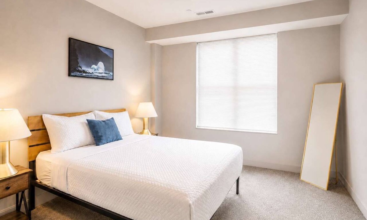 Central Business District Apartment | Stunning 1BR/1BA CozySuites at the Banks