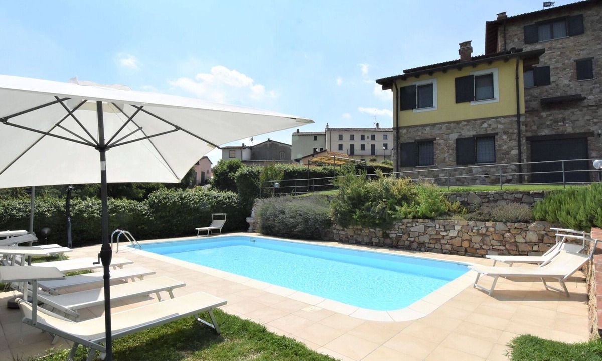 Castana Villa | Stunning private villa for 8 people with WIFI, pool, TV, terrace and panoramic view