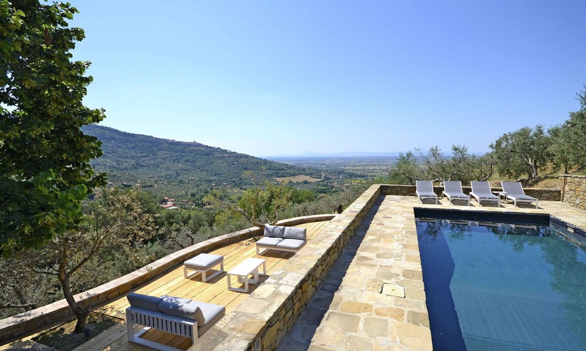 San Pietro a Cegliolo Villa | Stunning private villa for 8 people with private pool, WIFI, A/C, TV, patio and panoramic view