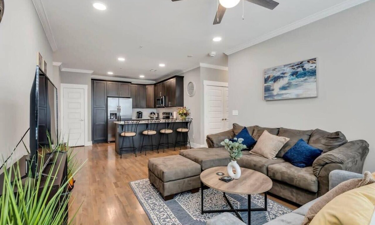 The Nations Condo | Stylish + Creative | The Nations Gem Mins to DT