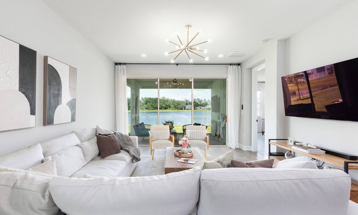 DeBary House | Stylish waterside retreat - springs nearby - pool and gym access - large groups