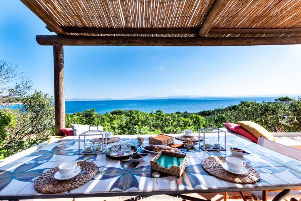 Sant'Antioco Villa | su mari su entu Isola di Sant'Antioco villa con accesso diretto al mare